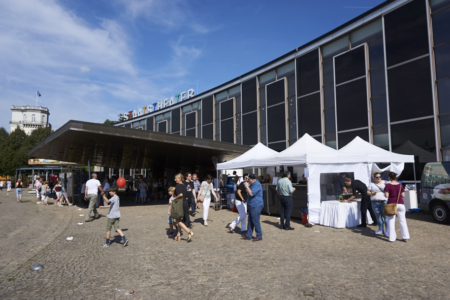 fuldaufer-staatstheater-fest-theater-kultur-gesellschaft-kassel-opernhaus-kunst-kinder-spass-programm-gruppe-nicht-lena-gehrmann-sebastian-tam-1