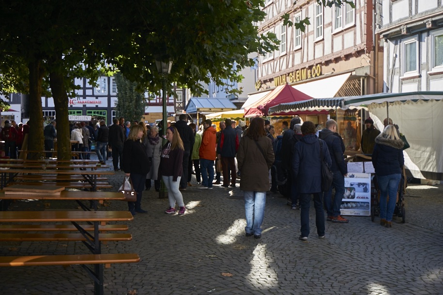 fuldaufer-melsungen-spazieren-herbst-spezialitaeten-festival-nordhessen-slowfood-erleben-kultur-kunst-lena-gehrmann-sebastian-tam-15