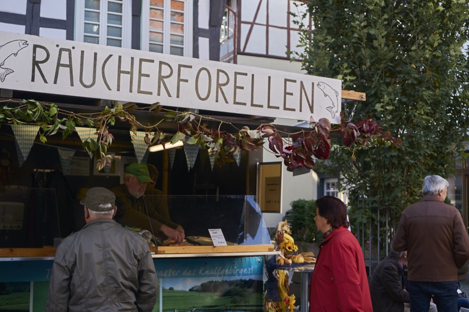 fuldaufer-melsungen-spazieren-herbst-spezialitaeten-festival-nordhessen-slowfood-erleben-kultur-kunst-lena-gehrmann-sebastian-tam-17